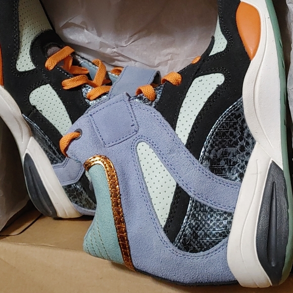 NIB New in Box Skechers SKCH+3 City Multicolor - Picture 7 of 7